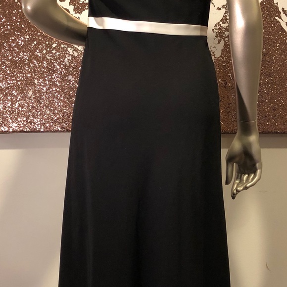 Ann Taylor Long Black and White Dress, Sz 4P - Picture 5 of 5
